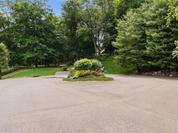 97 Hillcrest Lane, Peekskill NY 10566