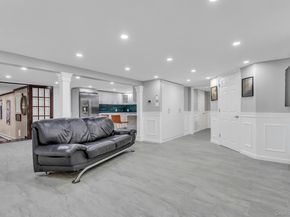 21 Buttonwood Drive, Dix Hills NY 11746