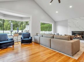 21 Buttonwood Drive, Dix Hills NY 11746