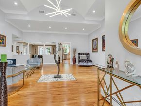 21 Buttonwood Drive, Dix Hills NY 11746