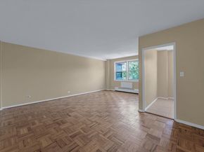 5500 Fieldstone 4II, Bronx NY 10471