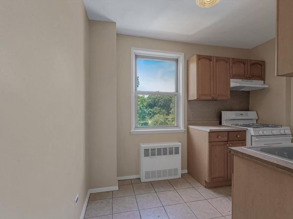5500 Fieldstone 4II, Bronx NY 10471