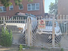 1037 E 219th Street, Bronx NY 10469