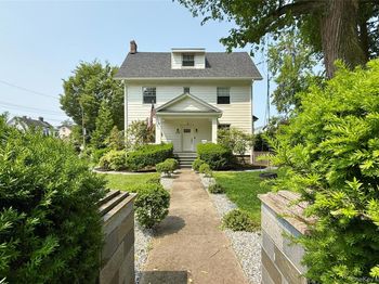 374 King Street