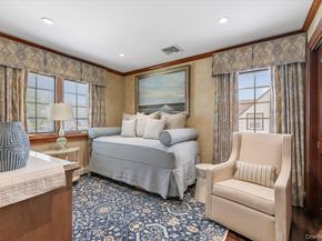 105 Sunrise Lane, Levittown NY 11756