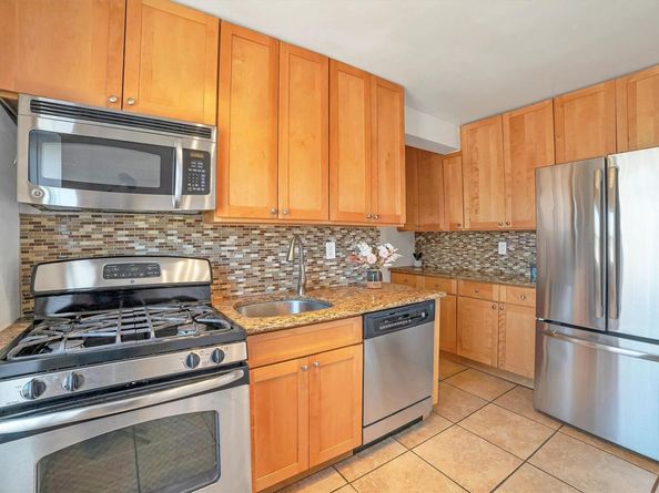 415 Gramatan Avenue 3J, Mount Vernon NY 10552