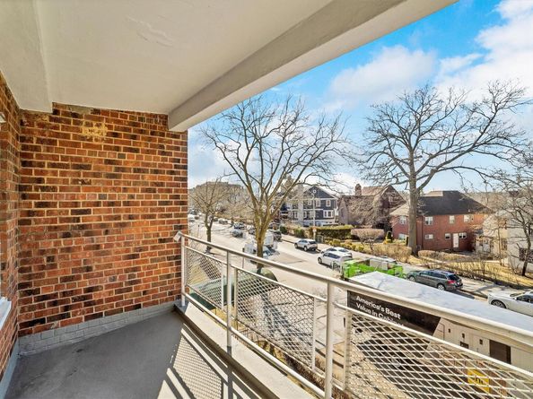 415 Gramatan Avenue 3J, Mount Vernon NY 10552