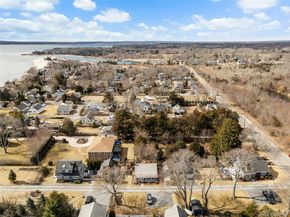 43 Phyllis Lane, Jamesport NY 11947