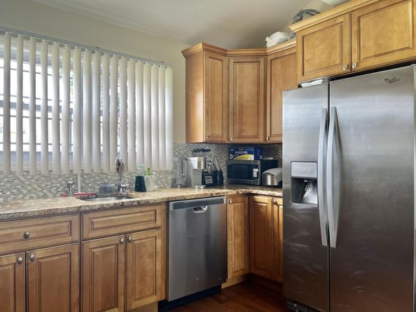 15 Fence Lane, Levittown NY 11756