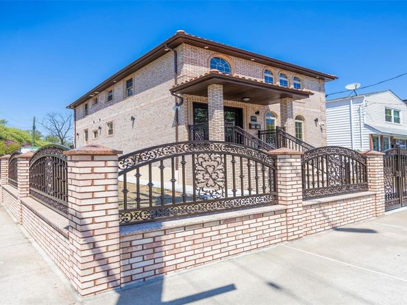 160-21 122nd Avenue, South Ozone Park NY 11434