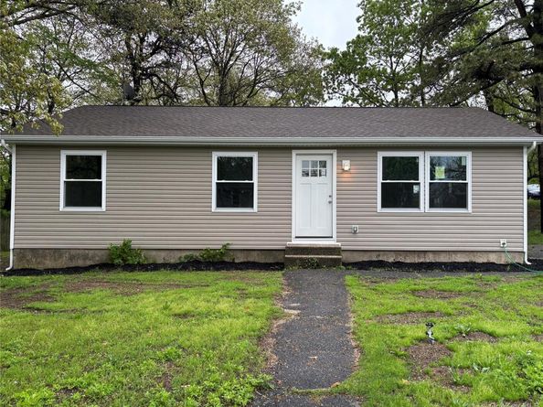 159 Washington Avenue, Wheatley Heights NY 11798