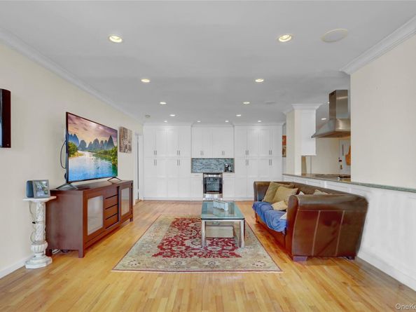 750 Shore Road 4B, Long Beach NY 11561