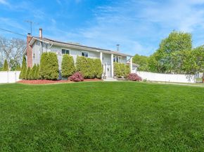 47 Briarwood Road, Wheatley Heights NY 11798
