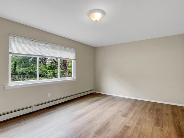 16 Allegheny Drive W, Farmingville NY 11738
