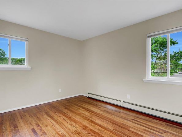 16 Allegheny Drive W, Farmingville NY 11738