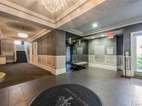 1175 E Broadway 2J, Hewlett NY 11557