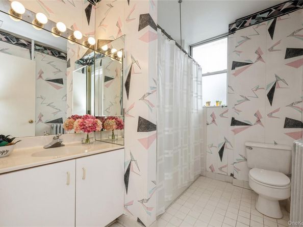 1175 E Broadway 2J, Hewlett NY 11557