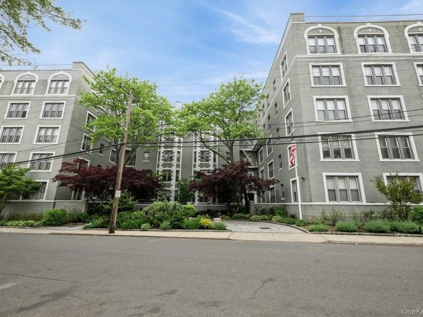 1175 E Broadway 2J, Hewlett NY 11557