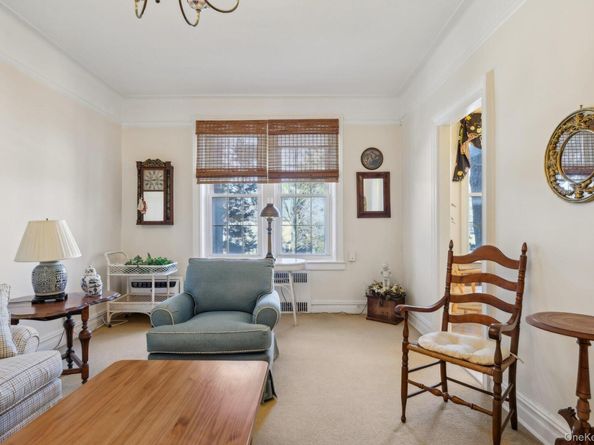 12 Hamilton B5, Garden City NY 11530