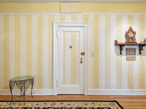 12 Hamilton B5, Garden City NY 11530