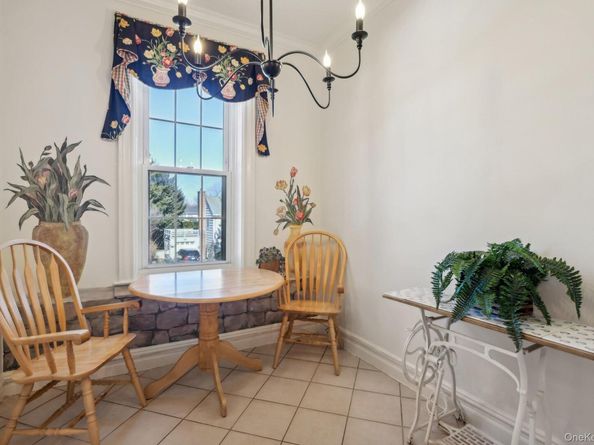 12 Hamilton B5, Garden City NY 11530