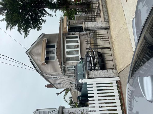 164-46 109 Avenue, Jamaica NY 11433