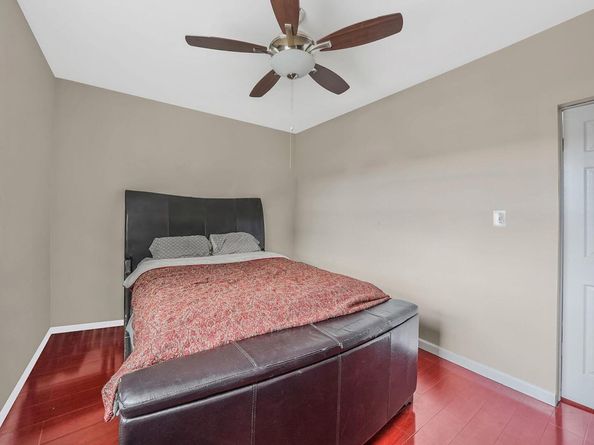 70-27 69th Street, Glendale NY 11385