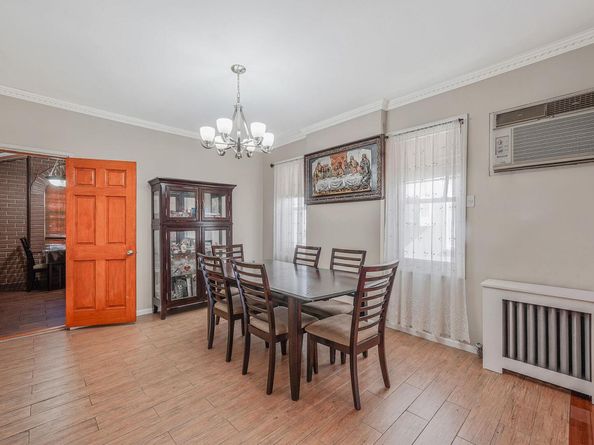 70-27 69th Street, Glendale NY 11385