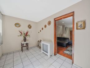 70-27 69th Street, Glendale NY 11385