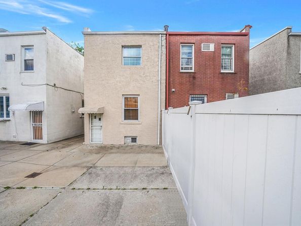 70-27 69th Street, Glendale NY 11385