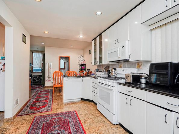 112 Bay 10th Street, Brooklyn NY 11228