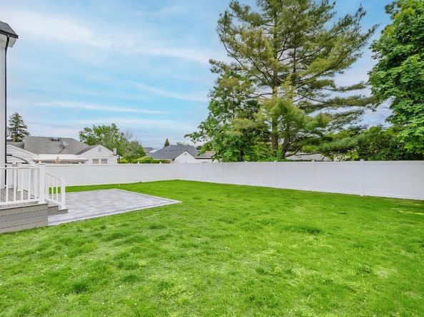 2566 Aster Place N, Westbury NY 11590