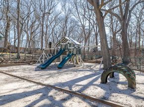 19 Anchor Path, Baiting Hollow NY 11933