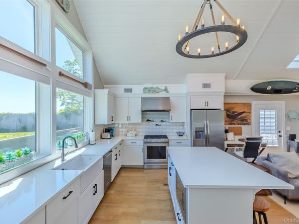 53 Old Neck Road S, Center Moriches NY 11934