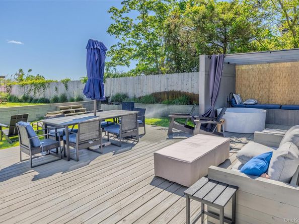 53 Old Neck Road S, Center Moriches NY 11934