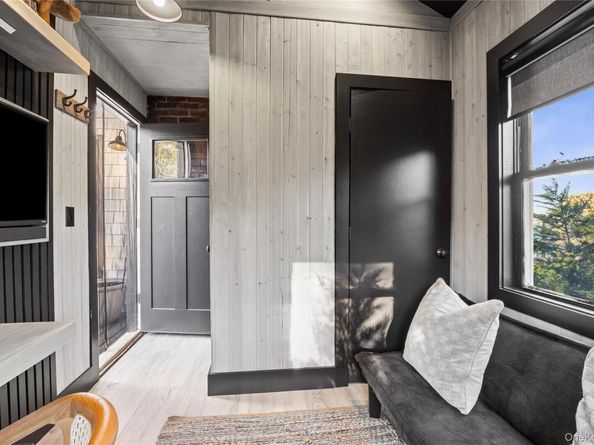 53 Old Neck Road S, Center Moriches NY 11934