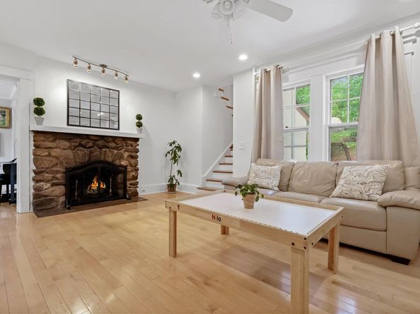 20 Sarles Lane, Pleasantville NY 10570