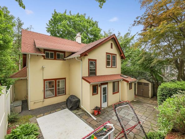 20 Sarles Lane, Pleasantville NY 10570