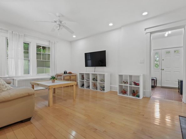 20 Sarles Lane, Pleasantville NY 10570