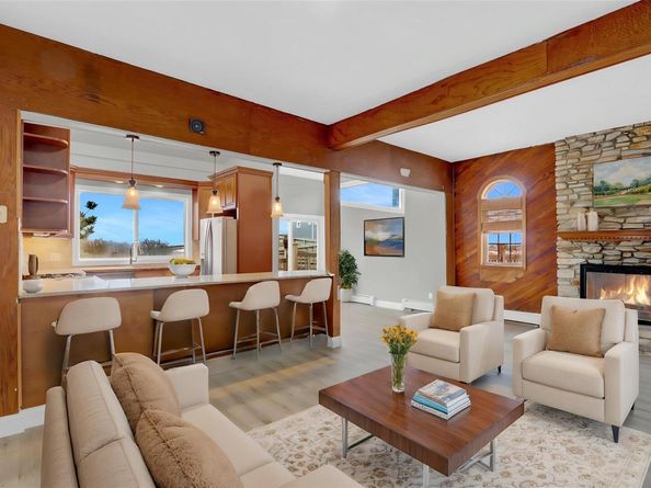 981 Oceanfront, Long Beach NY 11561
