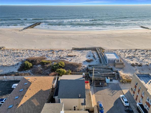 981 Oceanfront, Long Beach NY 11561