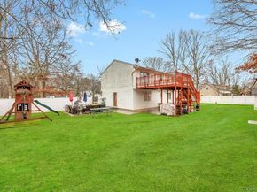 542 Freeman Avenue, Brentwood NY 11717