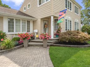 939 Manor Lane, Bay Shore NY 11706