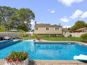 939 Manor Lane, Bay Shore NY 11706