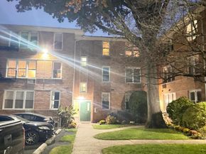 25 Trinity Place 2k, New Rochelle NY 10805