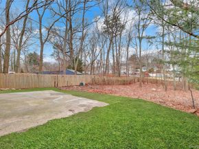 567 Puritan Drive, Shirley NY 11967