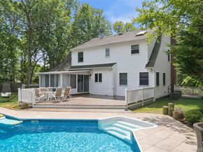 3 Hampton Drive, Center Moriches NY 11934