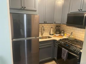 40 Navajo Court 40, Coram NY 11727