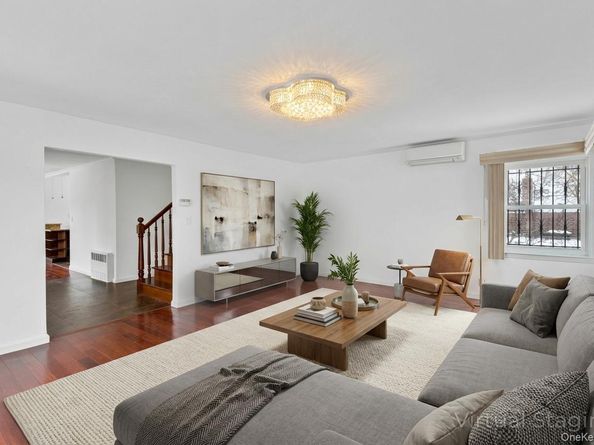 64-04 Utopia Parkway, Fresh Meadows NY 11365