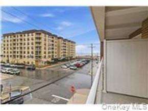 55 Monroe Boulevard 2L, Long Beach NY 11561